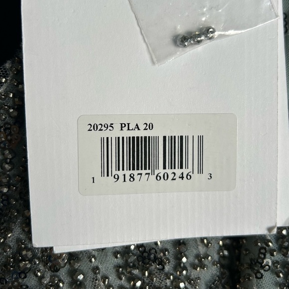 MAC DUGGAL 20295 NWT Embellished V Neck Long Sleeve A Line Gown in platinum - Picture 8 of 14